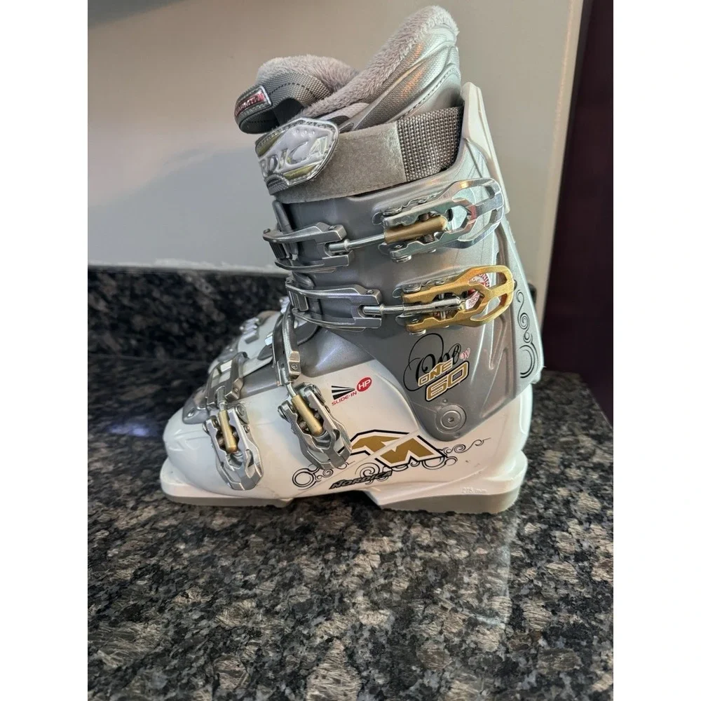 Nordica One Easy 60 Women's Ski Boots - Size 6.5 / Mondo 23.5 Used‎ Good Condit!